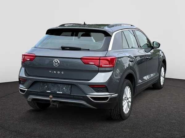 VOLKSWAGEN T-Roc (2020) — foto 17 van 20