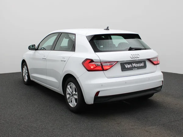 Audi A1 Sportback (2023) — foto 12 van 38