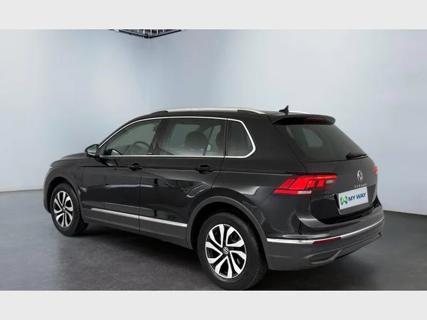 Volkswagen Tiguan (2022) — foto 26 van 29