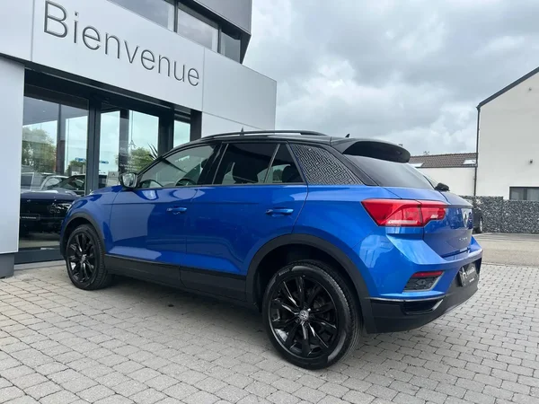 Volkswagen T-Roc (2020) — foto 16 van 24