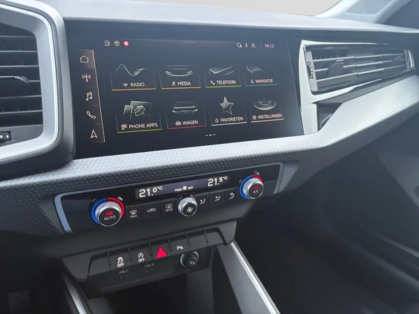 AUDI A1 Sportback (2025) — foto 8 van 19