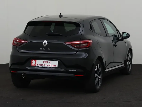 RENAULT Clio (2021) — foto 20 van 26