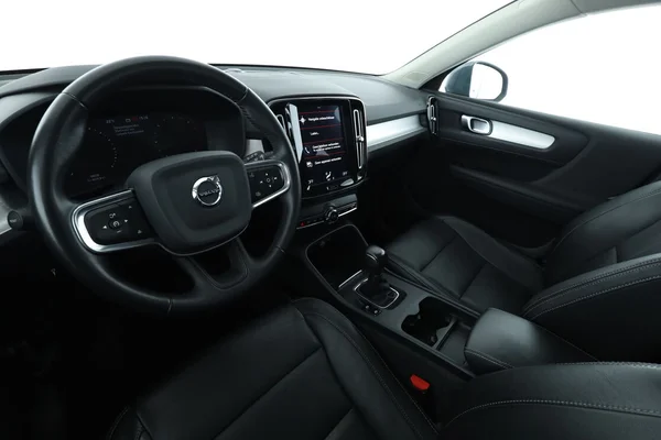 Volvo XC40 (2021) — foto 2 van 16