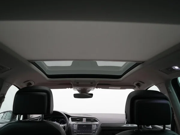 VOLKSWAGEN Tiguan Dsl (2016) — foto 10 van 31