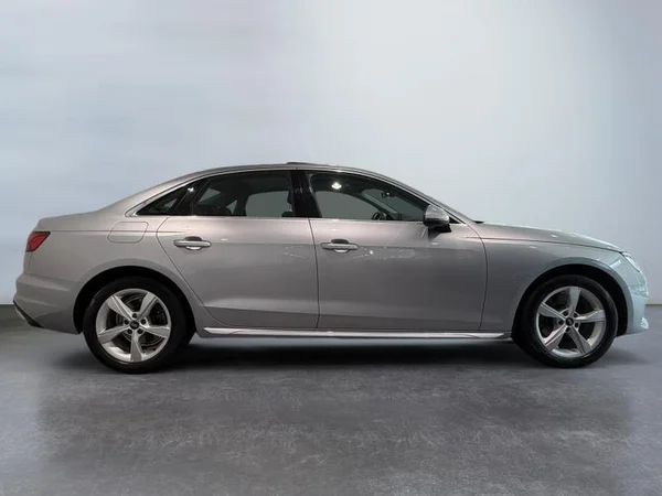 AUDI A4 (2022) — foto 24 van 28