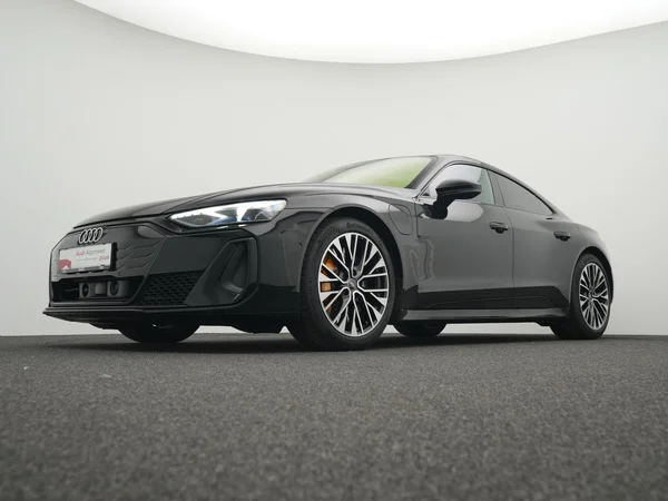 AUDI S e-tron GT (2024) — foto 30 van 35