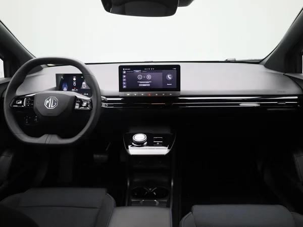 MG MG4 EV (2023) — foto 24 van 35