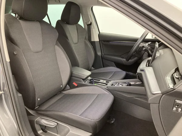 SKODA Octavia Combi Dsl (2022) — foto 27 van 36