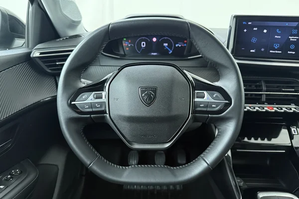 Peugeot 208 (2025) — foto 2 van 21