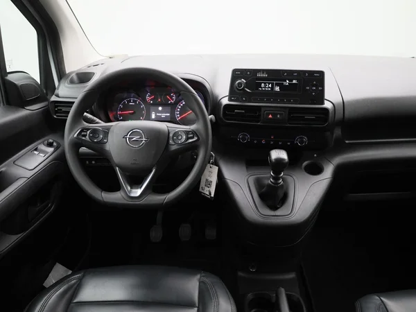Opel Combo Life (2022) — foto 34 van 35
