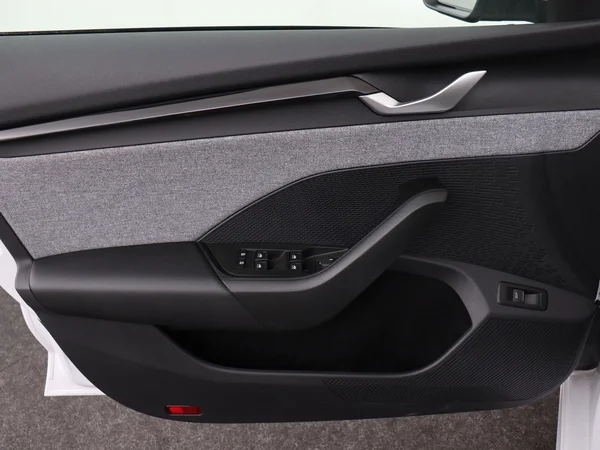 SKODA Octavia Combi (2024) — foto 10 van 19