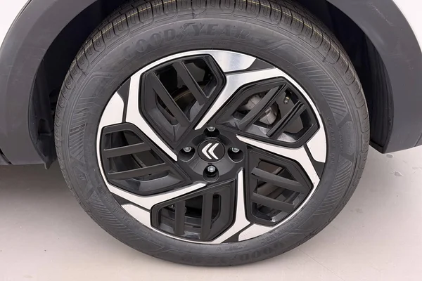 Citroen C4 (2023) — foto 24 van 39