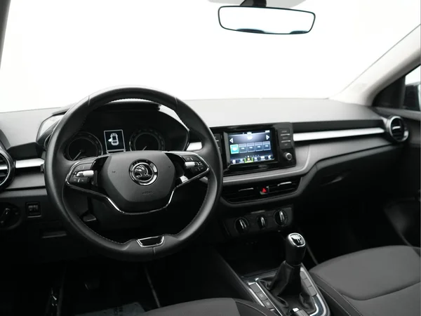 SKODA Fabia (2023) — foto 4 van 24