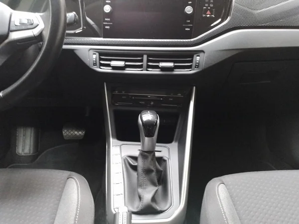 VOLKSWAGEN Polo (2024) — foto 4 van 23