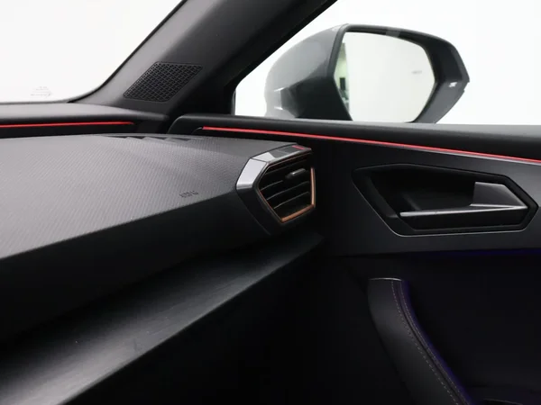 CUPRA Leon Sportstourer (2024) — foto 14 van 29