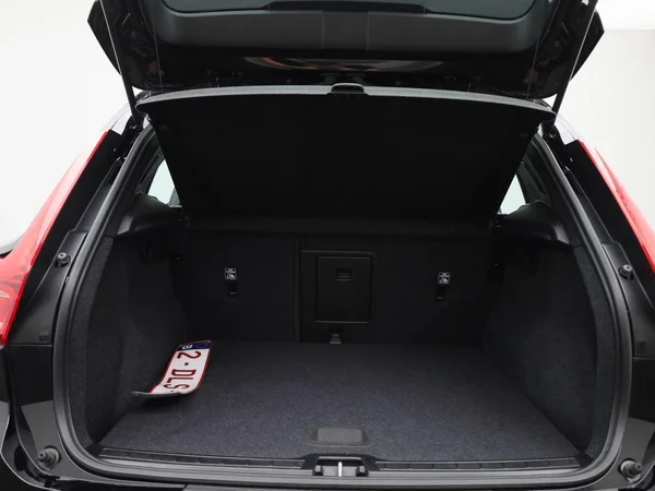 Volvo XC40 (2023) — foto 6 van 41