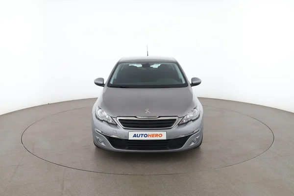 Peugeot 308 (2016) — foto 15 van 16