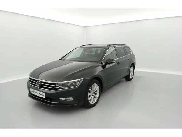 VOLKSWAGEN Passat Variant (2024) — foto 1 van 35