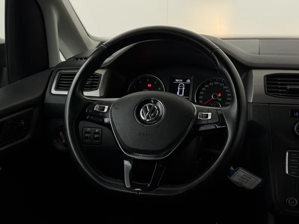VOLKSWAGEN Caddy (2019) — foto 14 van 28