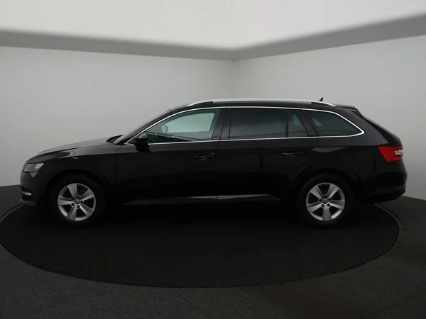 SKODA Superb Combi (2024) — foto 11 van 29