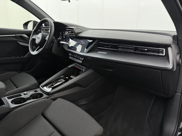 AUDI A3 Sportback (2025) — foto 10 van 18