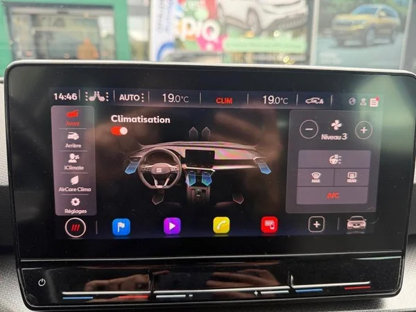 SEAT Leon (2022) — foto 9 van 30