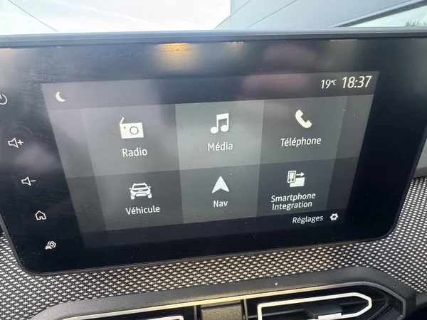 Dacia Sandero (2024) — foto 14 van 22