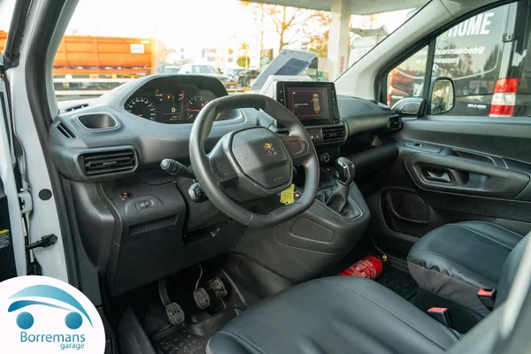 Peugeot Partner (2021) — foto 4 van 22