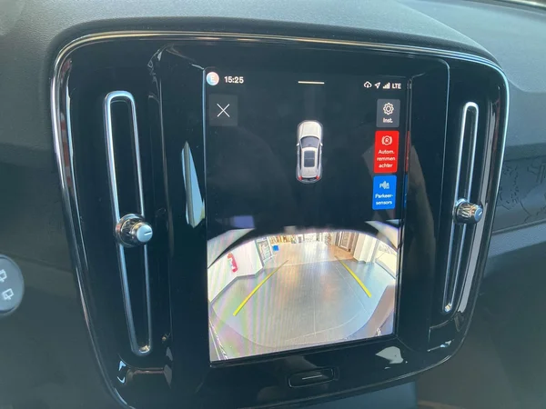Volvo XC40 (2024) — foto 4 van 19