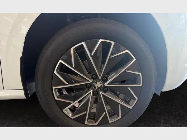 SKODA Kamiq (2026) — foto 21 van 23