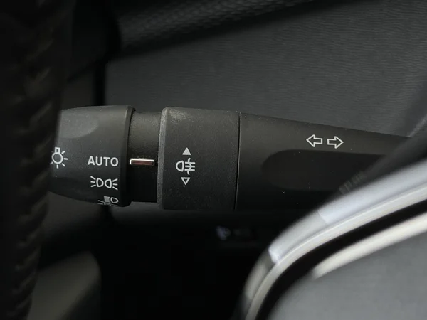 PEUGEOT 308 (2023) — foto 16 van 27
