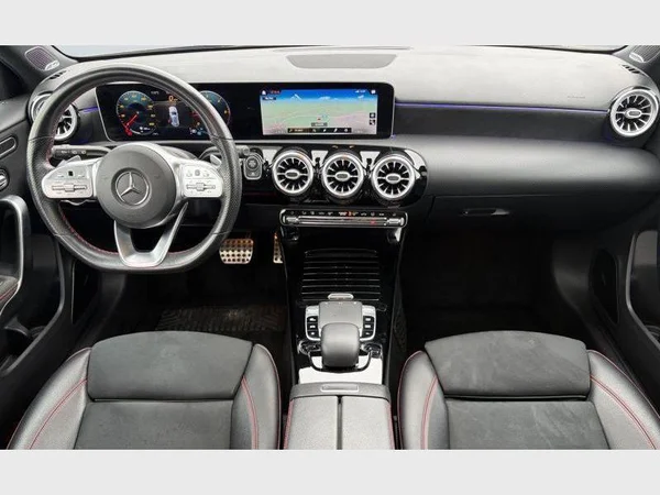 Mercedes-Benz A 200 (2019) — foto 4 van 22