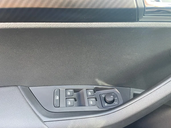 SKODA Karoq (2025) — foto 6 van 20