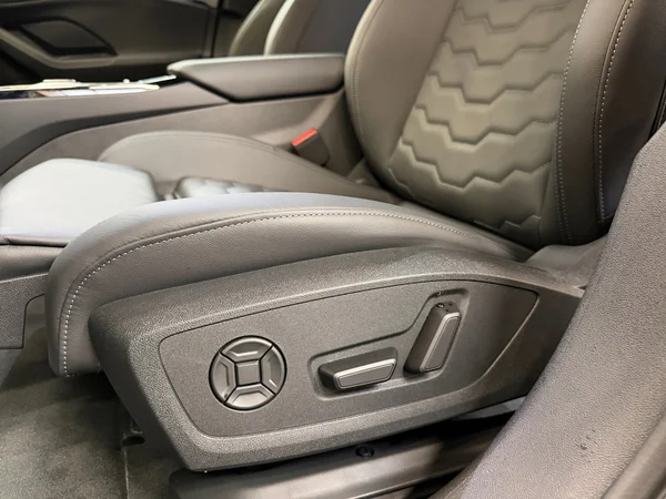 AUDI A6 Sportback e-tron (2026) — foto 14 van 24