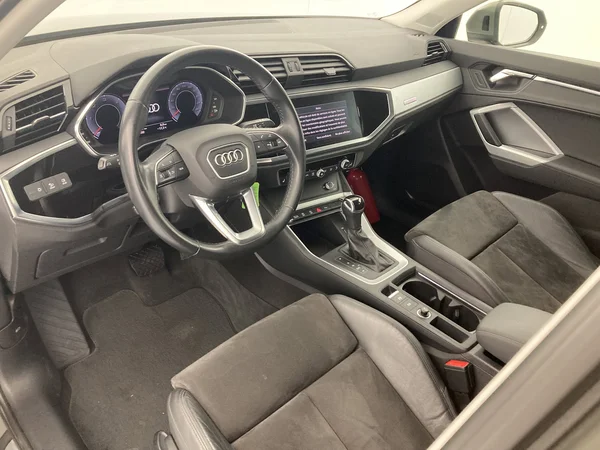 AUDI Q3 Sportback (2020) — foto 24 van 36