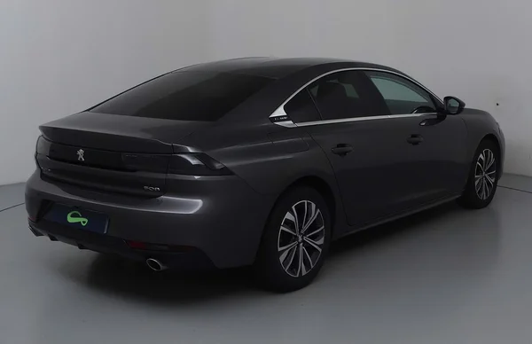 Peugeot 508 PHEV (2021) — foto 28 van 32