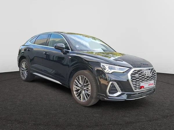 AUDI Q3 Sportback (2024) — foto 22 van 24