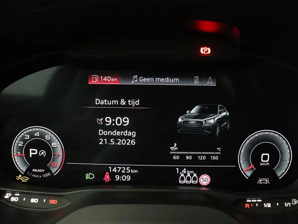 AUDI Q2 (2025) — foto 3 van 19