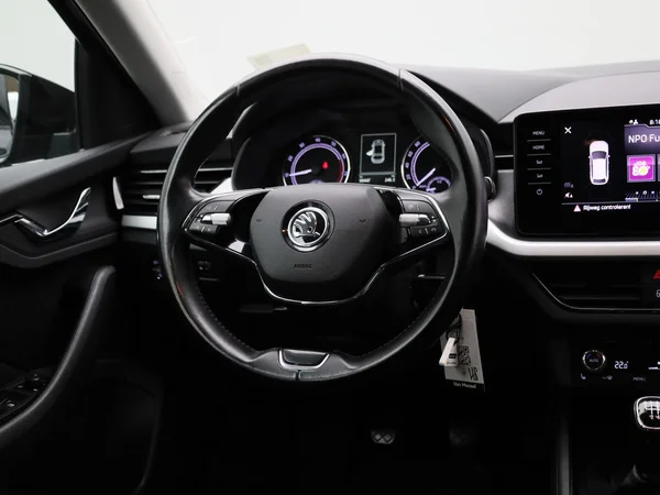 Škoda Scala (2021) — foto 3 van 36