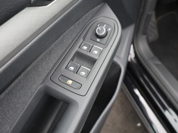 VOLKSWAGEN Golf VIII SW (2022) — foto 10 van 25