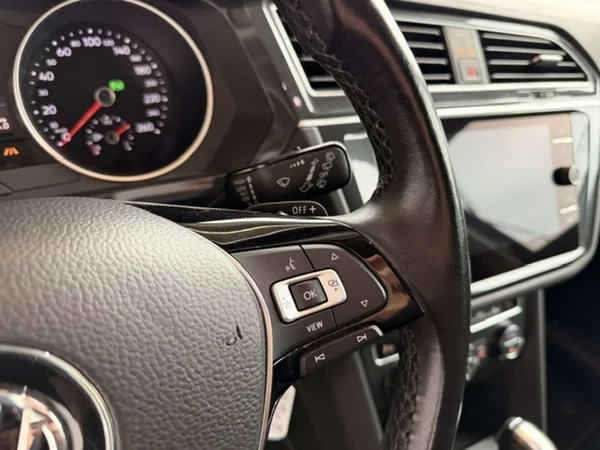 Volkswagen Tiguan (2019) — foto 9 van 22