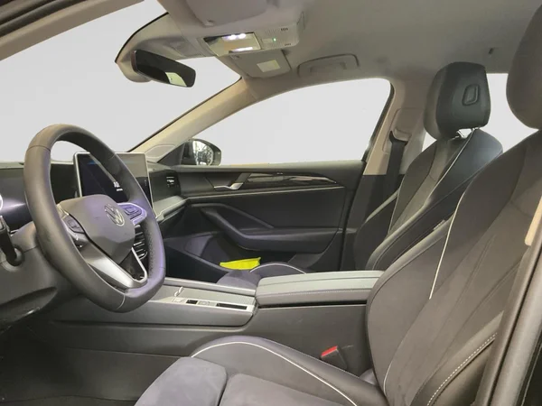 VOLKSWAGEN Passat SW (2025) — foto 24 van 24