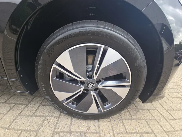 SKODA (2025) — foto 9 van 24