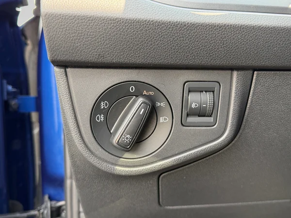 VOLKSWAGEN Taigo (2024) — foto 2 van 18