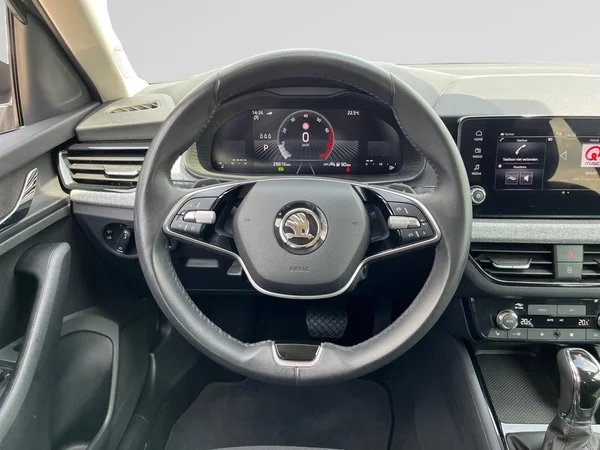 SKODA Kamiq (2024) — foto 20 van 20