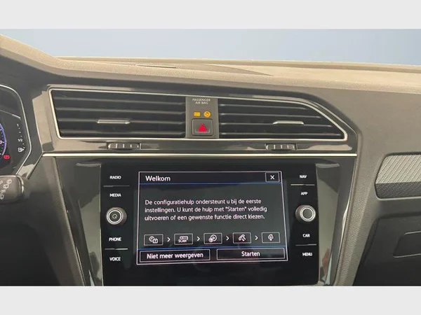 VOLKSWAGEN Tiguan (2023) — foto 5 van 15