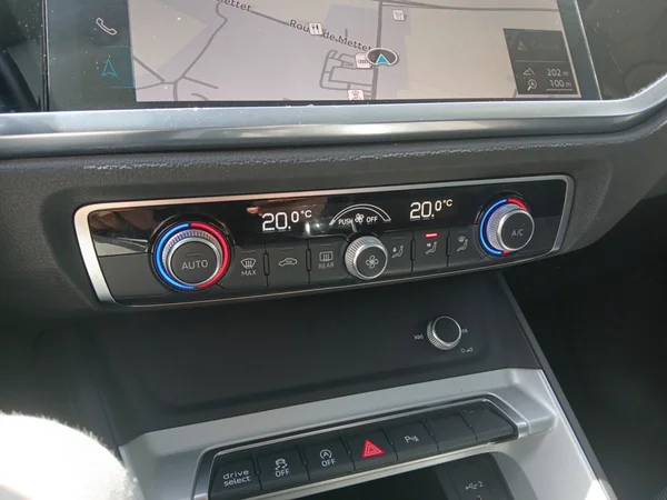 AUDI Q3 Sportback (2022) — foto 6 van 17