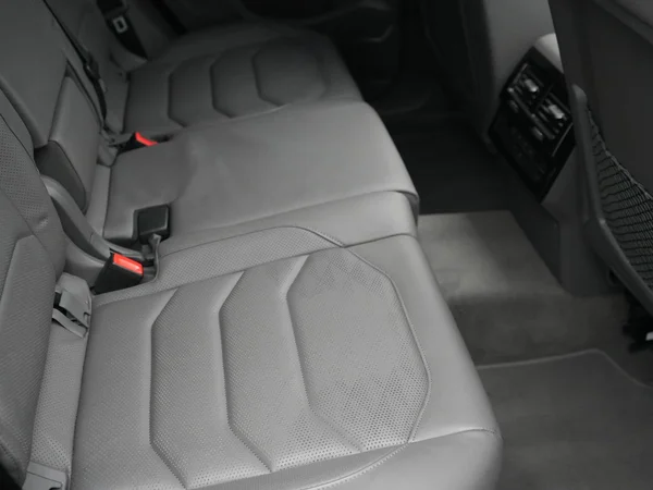 VOLKSWAGEN Touareg eHybrid (PHEV) (2023) — foto 11 van 23