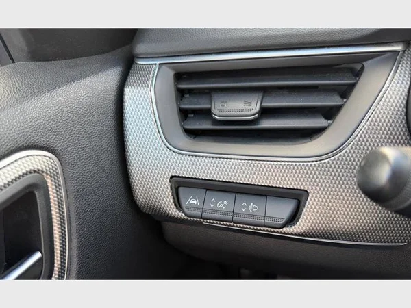 Renault Arkana (2022) — foto 19 van 29