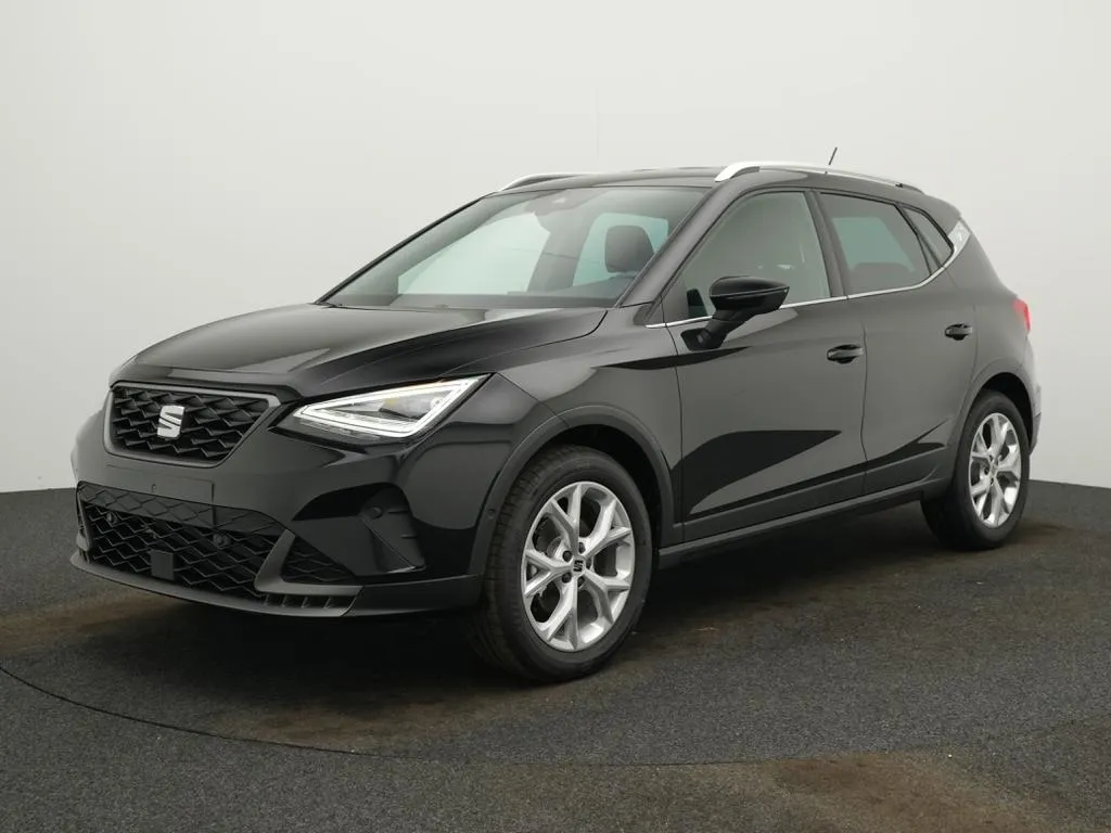 SEAT Arona 1122_103690_2025
